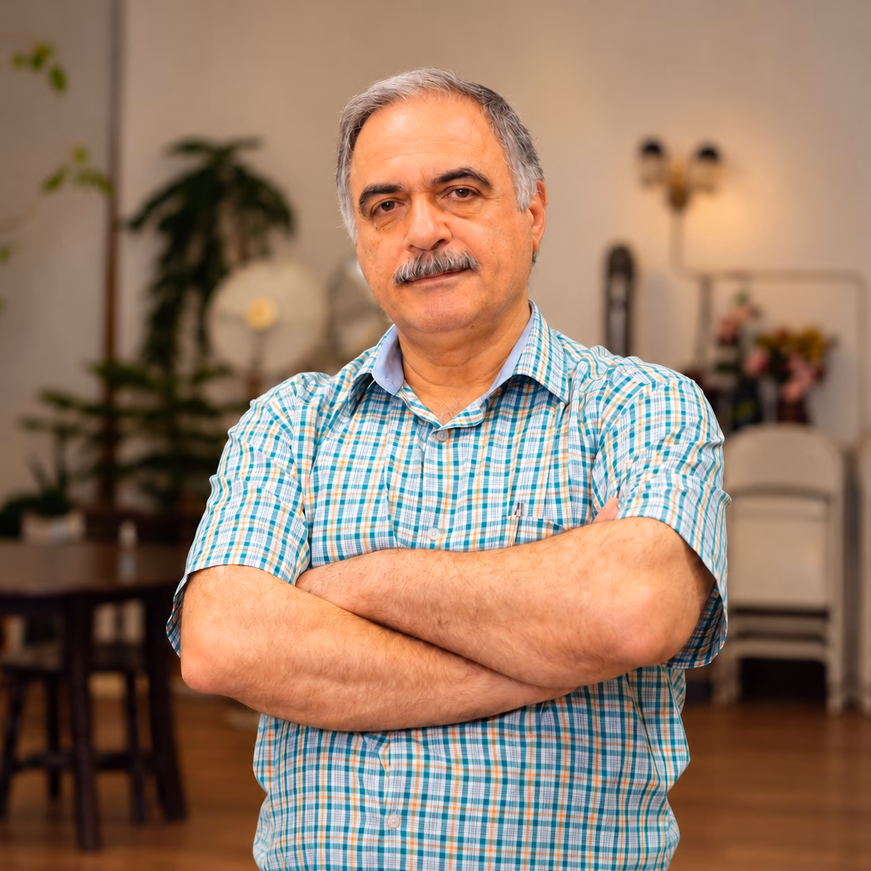 کامبخش فرهمندپور - متخصص درمان پایدار لکنت زبان